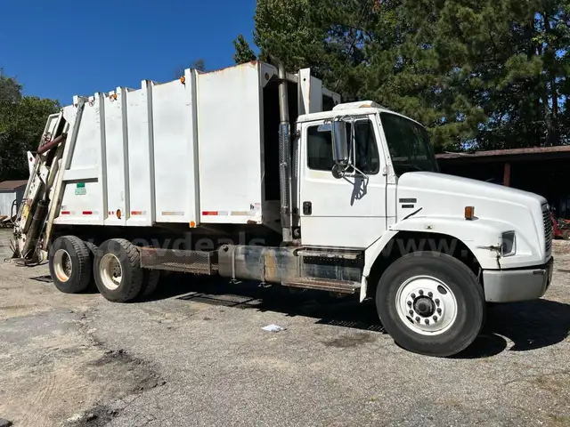 2001 Freightliner FL80