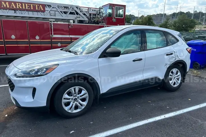2021  Ford escape  No Title parts only vehicle