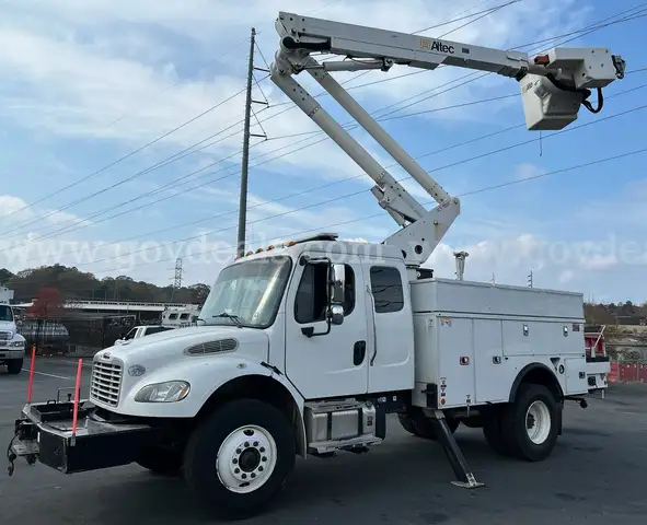 2017 Freightliner M2106 / Altec Bucket