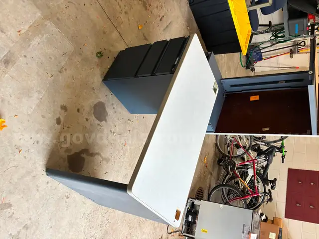 3 drawer desk