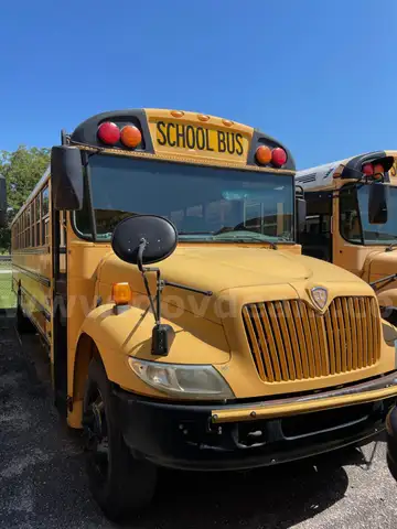 2005 IC-CE200 International 71 Passenger School Bus