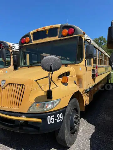 2005 IC-CE200 International 71 Passenger School Bus
