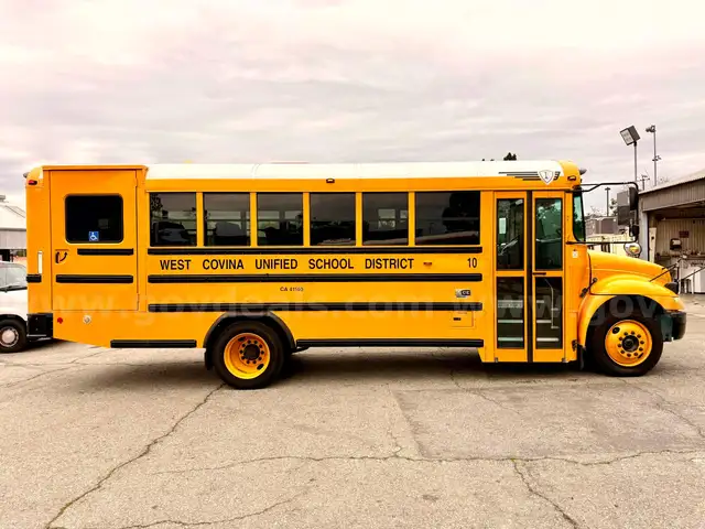2011 International CE School Bus - Excellent Condition - Low Miles