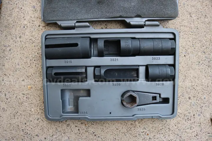 1 LOT OF MISCELLANEOUS TOOLS