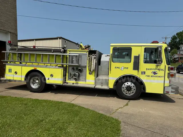 1994 SUTPHEN DELUGE PUMPER FIRE TRUCK