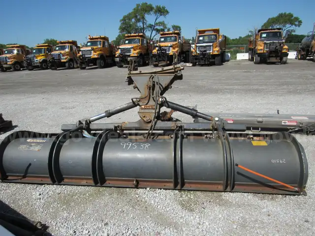 2009 HENKE Snow Plow