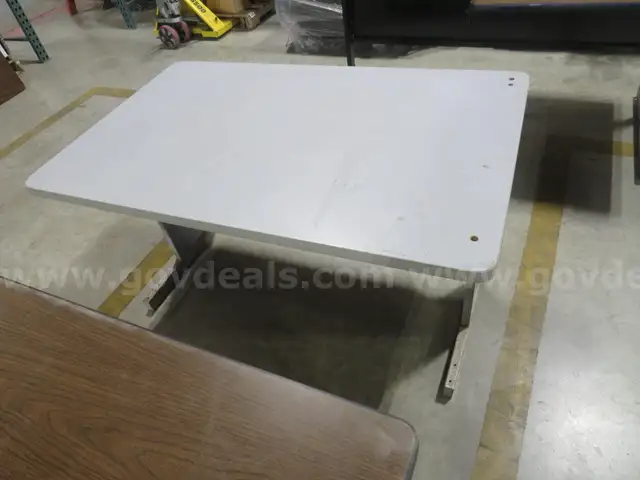 Table/Desk