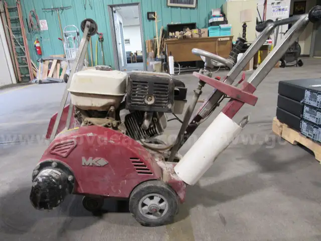 2004 Grainger Concrete Saw