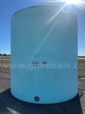 10,000 Gallon Poly Tank