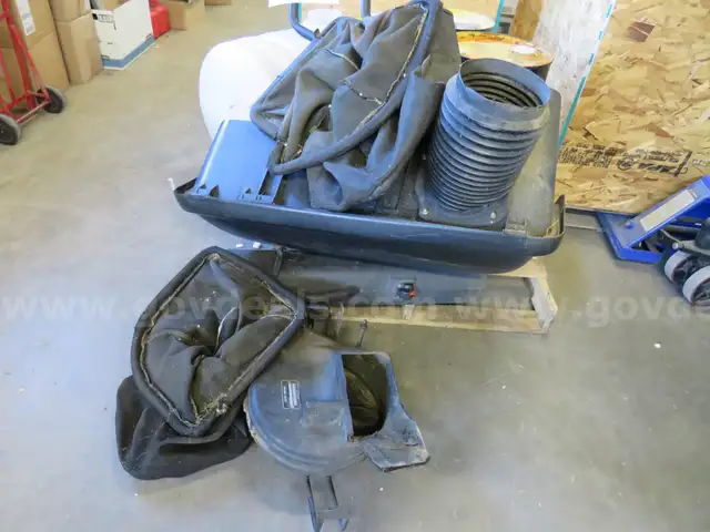John Deere Riding Mower Bag System