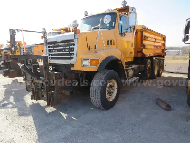 2005 Sterling LT9500