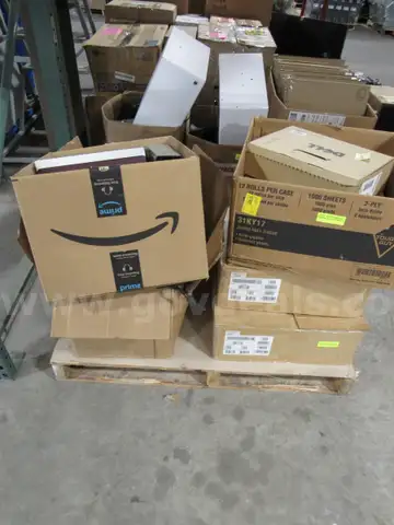 Pallet of Misc Electronic Accessories