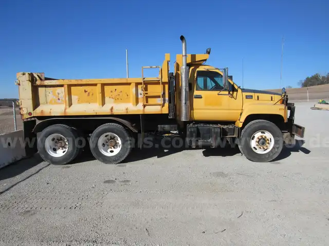 2000 GMC C7H064