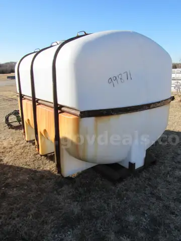 2009 Dultmeier 2,400 Gallon Liquid Spreader Tank