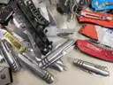 28 lbs Knives &#x26; Multi-tools (FS)