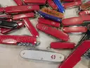 17 lbs Knives &#x26; Multi-tools (FS)