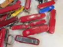 17 lbs Knives &#x26; Multi-tools (FS)