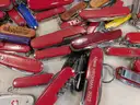 17 lbs Knives &#x26; Multi-tools (FS)