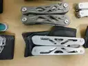 22 Multi-Tools (FS)