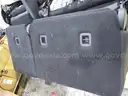3 Vehicle Seats (E)