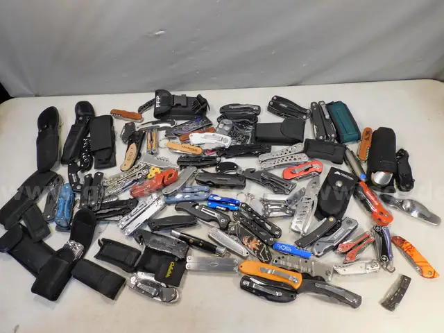 23 lbs Knives &#x26; Multi-tools (FS)