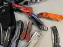 23 lbs Knives &#x26; Multi-tools (FS)
