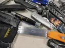 23 lbs Knives &#x26; Multi-tools (FS)