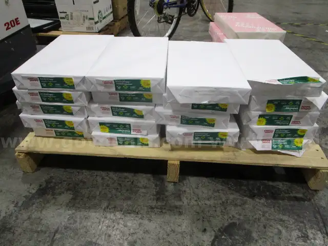 20 Reams of White Paper &#x26; 5 Reams of Pink (I)