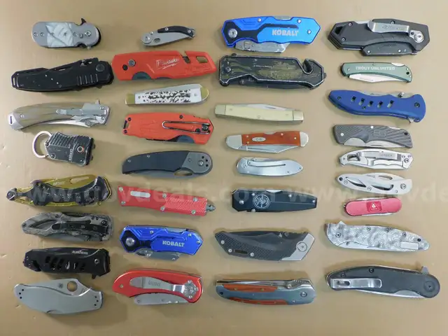 33 Knives (FS)