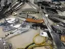 Kitchen Items &#x26; Corkscrews (FS)