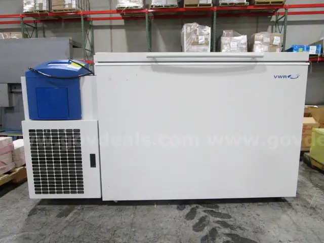 Laboratory Chest Freezer (B)