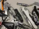 Kitchen Items &#x26; Corkscrews (FS)