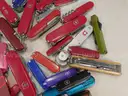 16 lbs Knives &#x26; Multi-tools (FS)