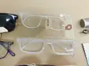 Sunglasses &#x26; Glasses (FS)