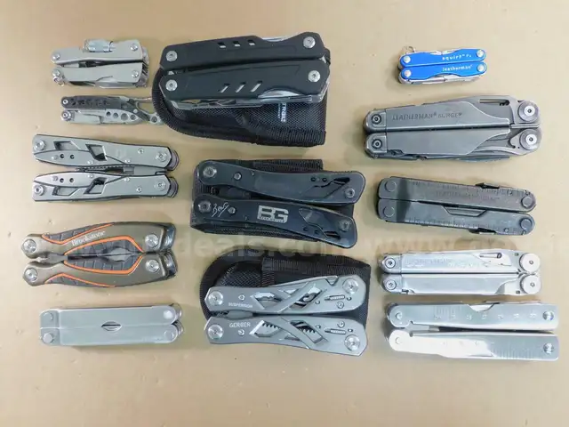 13 Multi-Tools (FS)