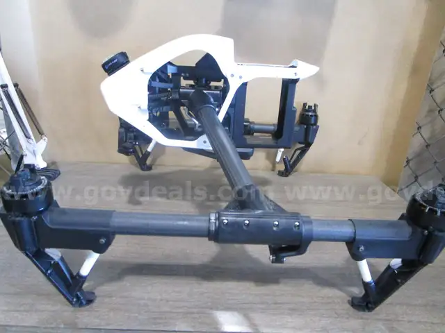 DJI Drone (J)
