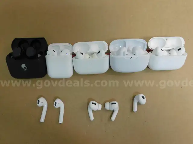 Wireless Earbuds (FS)