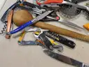 Kitchen Items &#x26; Corkscrews (FS)