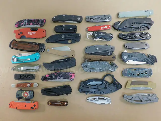 33 Knives (FS)
