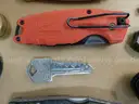32 Knives (FS)