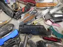 21 lbs Knives &#x26; Multi-tools (FS)