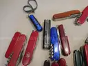 14 lbs Knives &#x26; Multi-tools (FS)