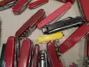 14 lbs Knives &#x26; Multi-tools (FS)
