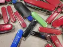 14 lbs Knives &#x26; Multi-tools (FS)