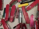 14 lbs Knives &#x26; Multi-tools (FS)