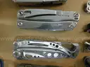 16 Multi-Tools (FS)
