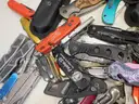 33 lbs Knives &#x26; Multi-tools (FS)