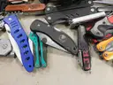 33 lbs Knives &#x26; Multi-tools (FS)