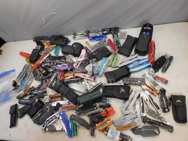 33 lbs Knives &#x26; Multi-tools (FS)