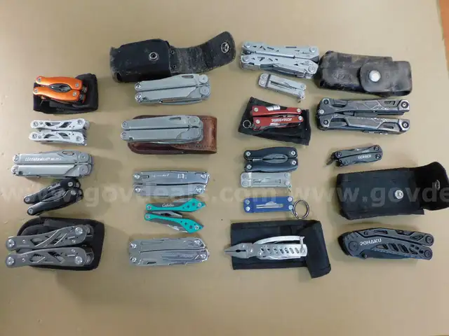 20 Multi-Tools (FS)
